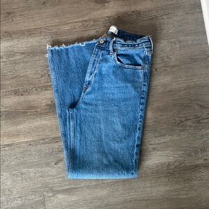 Abercrombie 90s High Rise Relaxed Jean